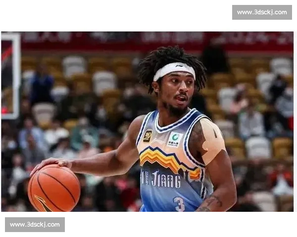 凌晨抵乌!新疆新援纳托尔到队,后卫线补短板进入倒计时 凌晨抵乌!新疆新援纳托尔到队,后卫线补短板进入倒计时